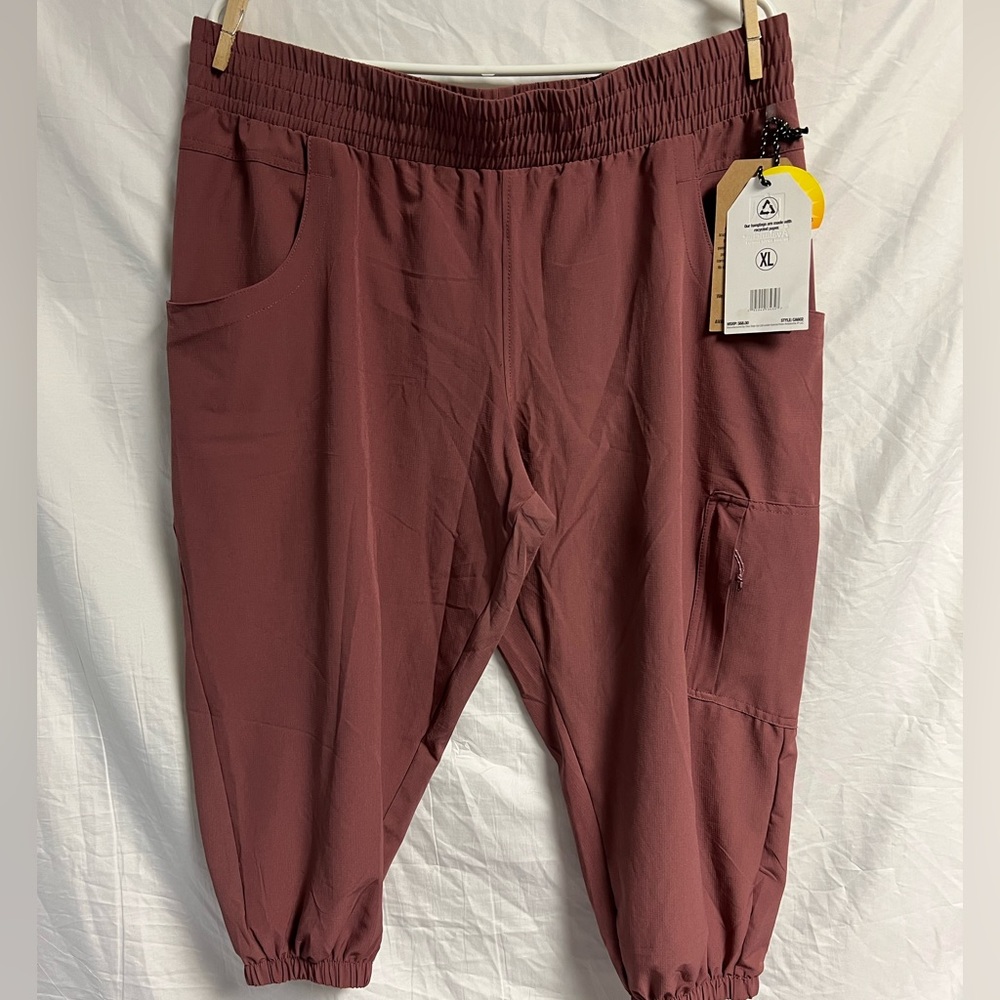 Avalanche burgundy pants size xl NWT